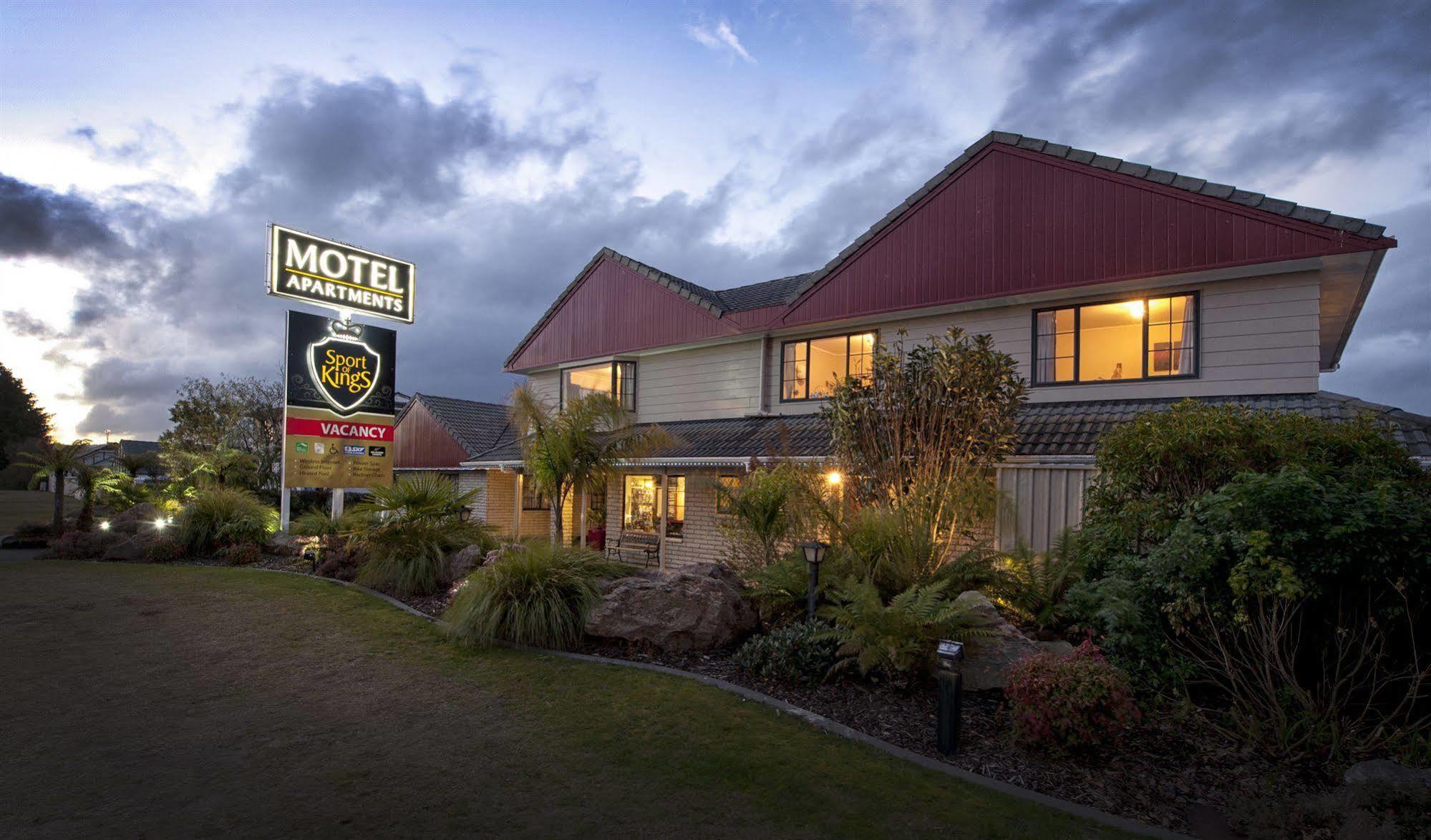 Sport Of Kings Motel Rotorua Buitenkant foto